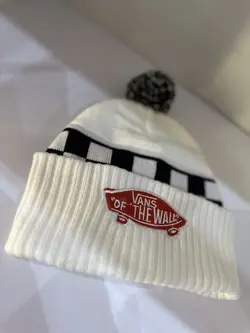 کلاه VANS پوم دار کد11507