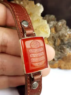 دستبند چرمی عقیق سرخ خطی مردانه کد 2102