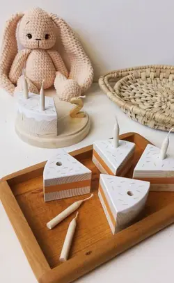 کیک چوبی دکوری با شمع - فروشگاه صنایع دستی پرنسا