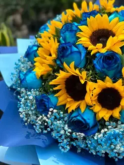 قیمت و خرید دسته گل رز آبی و آفتابگردان و ژیپسوفیلا