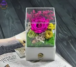 باکس کشویی با رز جاودان صورتی و رز های مینیاتوری جاودان