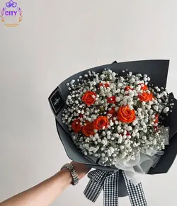 دسته گل رز نارنجی و ژیپسوفیلا