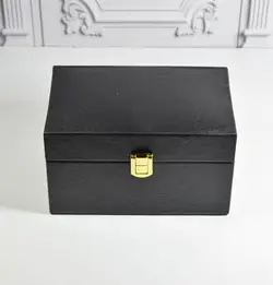 قیمت و خرید باکس موزیکال رز جاودان قرمز مشکی و هورتانسیا