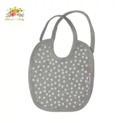 پیشبند خرگوش و گل