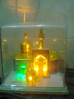 چراغ خواب  و ماکت  صحن امام رضا
