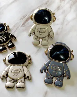 پاپ سوکت آدم فضایی