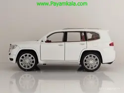 (جعبه دار) ماکت فلزی لندکروز (LANDCRUISER 300 1:24) سفید