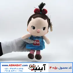 عروسک دختر روی سینه تلویزیون دار