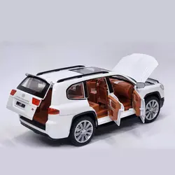 ماکت ماشین مدل فلزی تویوتا لندکروز 2023