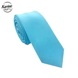 کراوات آبی روشن