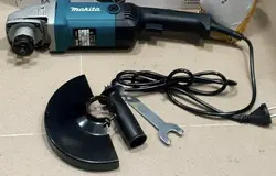 سنگ فرز دیمر دار 1800 وات ماکیتا مدل 9069