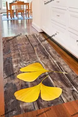 فرشینه فانتزی برگ زرد روی چوب