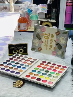 پالت سایه مدل کتابی 70تایی مارک mi weiwei - وانسی پلاس اصفهان