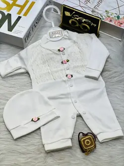 ارزان تر از دیجی کالا لباس سرهمی نوزاد با کلاه طرح گل رز دو تکه - وانسی پلاس اصفهان