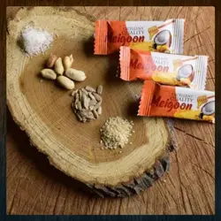 شکلات عسلی میگون (فرآورده کنجد و عسل)