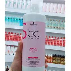 شامپو برای موهای رنگ شده  Schwarzkopf Bonacure  مدل  Color Freeze PH 4.5 حجم 1000 میلی لیتر