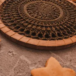 دیوارکوب قلاب بافی شده، قهوه ای