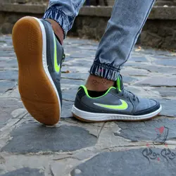 کفش اسپرت فوتسال طرح نایک رنگ طوسی