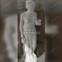 مجسمه سنگی زن رومی