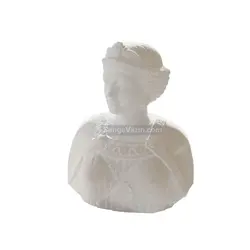 مجسمه سنگی زن رومی