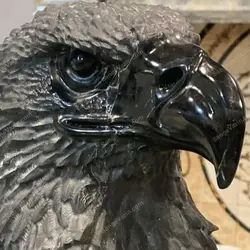 مجسمه سنگی عقاب