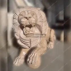 مجسمه شیر نشسته