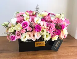 سبد گل(باکس گل) نیکا - فلوریا