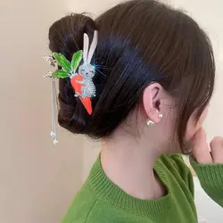 کلیپس فلزی خرگوش و هویج