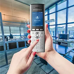 تلفن بیسیم تحت شبکه گرنداستریم WP820