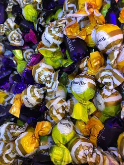 میکس ترافل در سه طعم - بسته نیم کیلویی