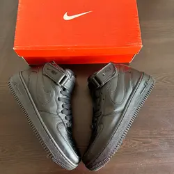 ایرفورس ۱ ساقدار