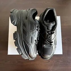 کتونی برشکا چانکی