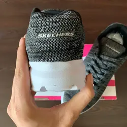 اسکیچرز بزرگ