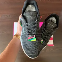 اسکیچرز بزرگ