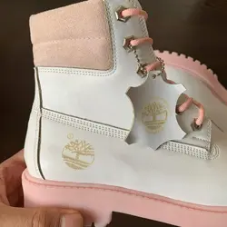 تیمبرلند white pink