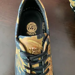 ورساچه کانواس