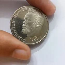 سکه کلکسیونی خاص کیپ ورد سایز ۳۳ میلیمتر طرح زیبا فوق العاده کمیاب خاص کیفیت بانکی