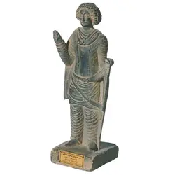 ماکت دکوری مجسمه تندیس سنگی شاهزاده اشکانی ایران باستان تک جعبه Decorative replica of the stone statue of the Parthian prince of ancient Iran