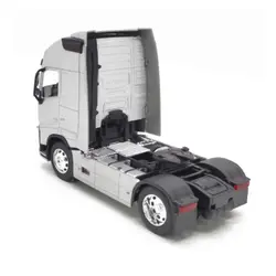 ماکت کامیون فلزی کشنده تریلی ولوو FH500 تک محور بزرگ 1/32 ویلی تک جعبه Welly 1/32 Metal Volvo 2 X 2 Wheel Tractor Truck Model With Box Collection – تهران ماکت
