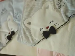 حوله کلاهدار نوزاد طرح گربه گای ب ب