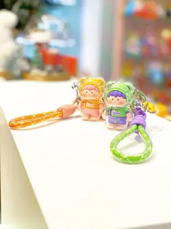 جاکلیدی اکواریومی پسرک‌ کیوت