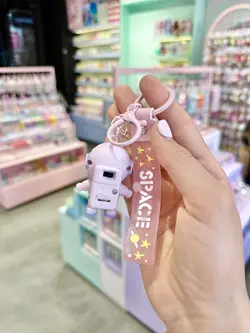 جاکلیدی هولوگرامی آدم فضایی چراغدار