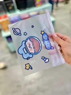 پوشه a5 فضانورد