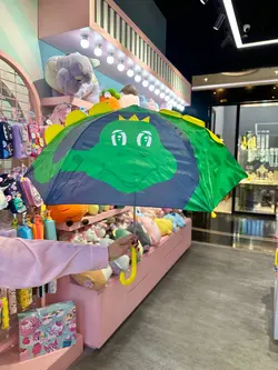 چتر برجسته دایناسور سبز