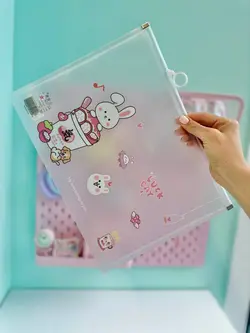 پوشه شفاف رابیت و توت فرنگی