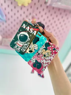 جاکارتی بند دار میکی و فضانورد