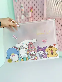 پوشه سانریو شفاف