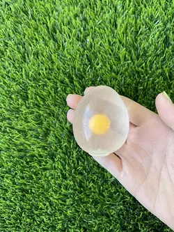 له شو تخم مرغ یه زرده