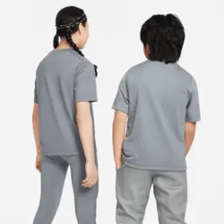 تی شرت تنیس بچگانه نایک Nike Multi Dri-FIT- طوسی | تنیس ۲۴