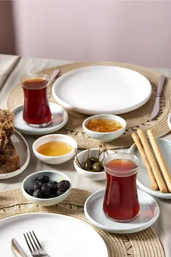 سرویس صبحانه‌خوری 26 پارچه چینی نعنایی 6 نفره مدل کوردلیا کاراجا Karaca